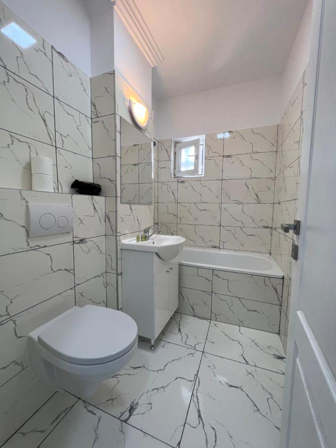 Sunny Apartment Center Suceava Exterior foto